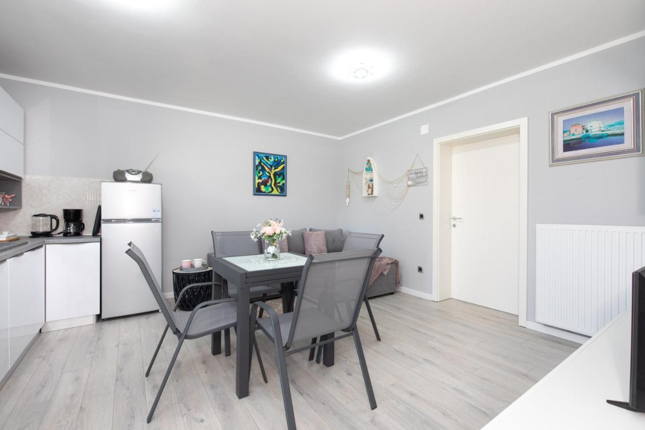 Apartment Odore Di Mare With Beautiful Garden クルク エクステリア 写真