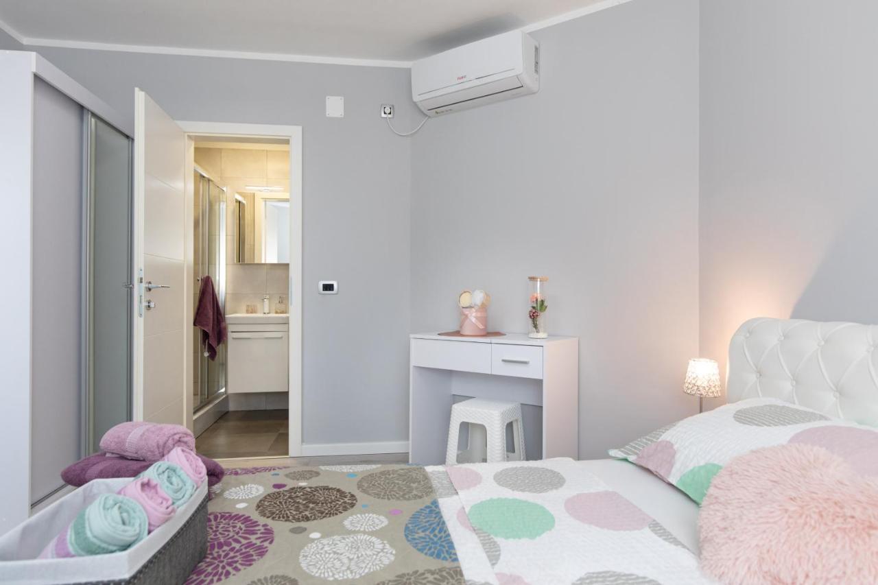 Apartment Odore Di Mare With Beautiful Garden クルク エクステリア 写真